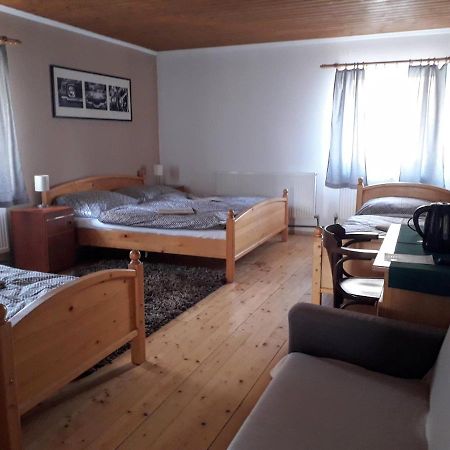 Penzion Na Strelnici 포데브라디 외부 사진