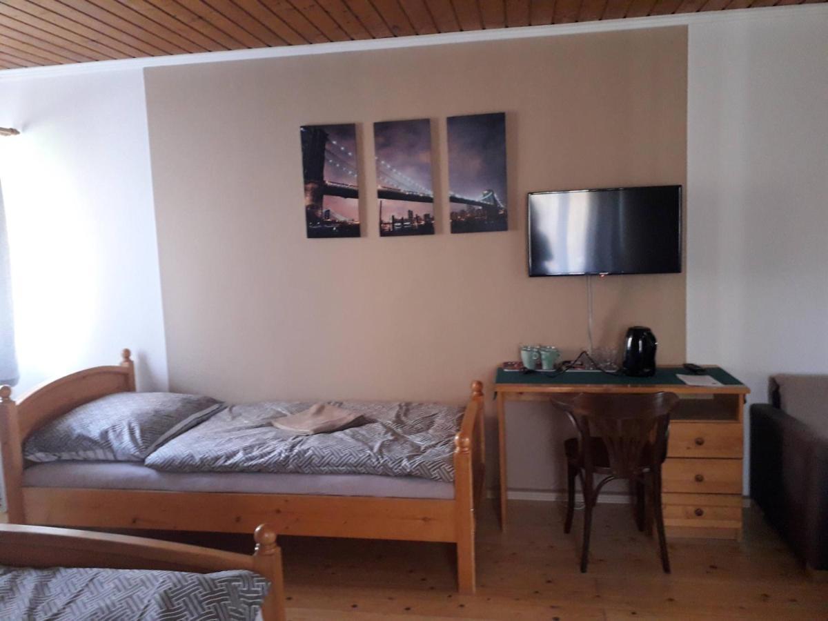 Penzion Na Strelnici 포데브라디 외부 사진