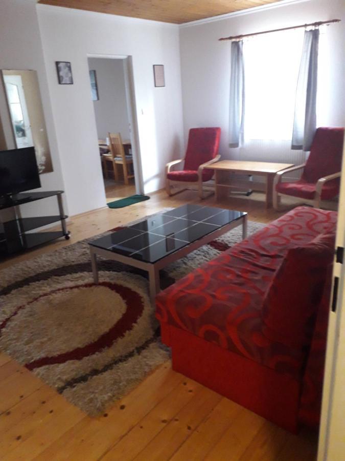 Penzion Na Strelnici 포데브라디 외부 사진